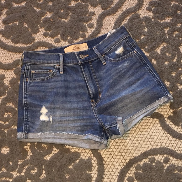Hollister Pants - High Rise Short Shorts